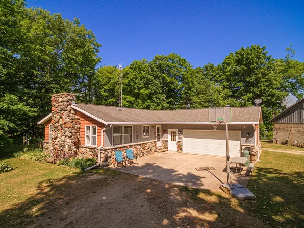 N4686 Sheehan Lake Ln, Campbellsport, WI 53010