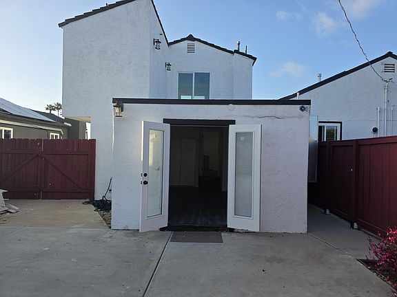 4th image of 539 Donax Ave #2