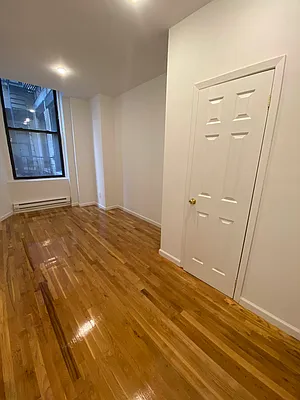 Rented by City Connections Realty | media 11