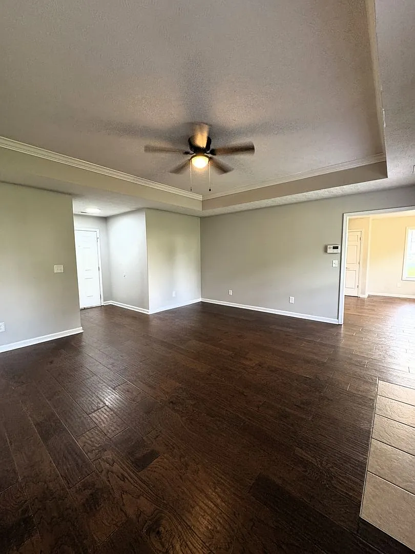 Move In Special: 1/2 Off 1st Month's Rent!! — Photo 3