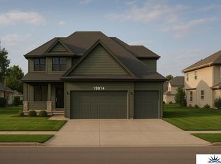 19914 Weir St, Omaha, NE 68135