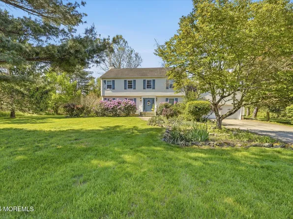 5 Mccaffery Road, Manalapan, NJ 07726