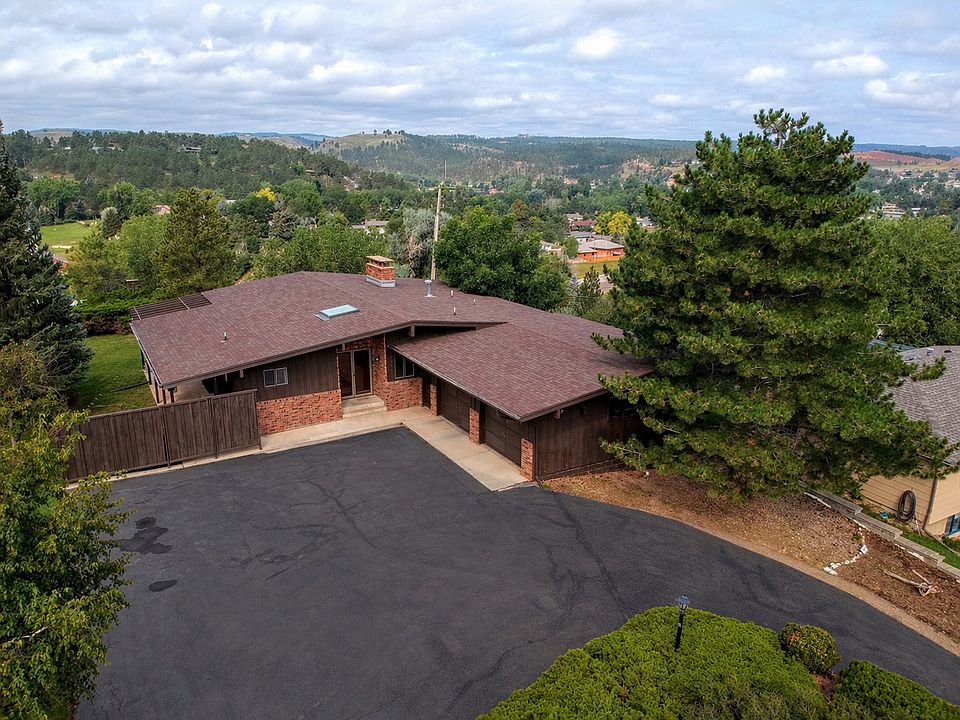 1st image of 3209 Simpson Dr