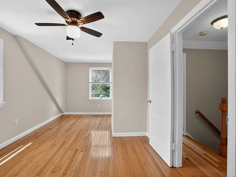 6410 Cavalier Dr — Photo 26