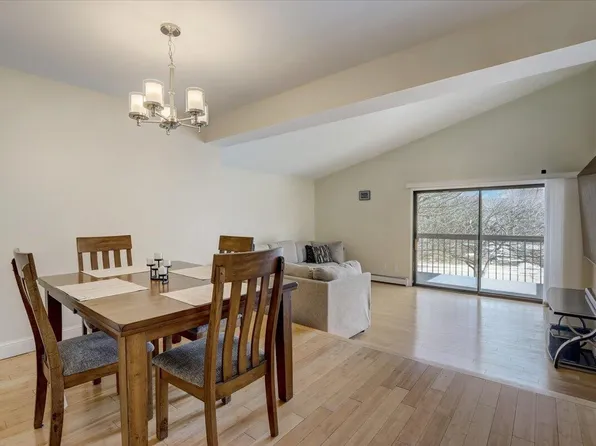 8643 North Servite DRIVE #216, Milwaukee, WI 53223