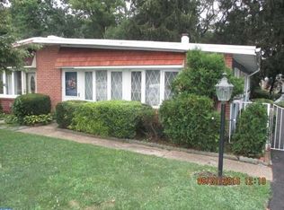 9338 Trout Rd, Philadelphia, PA 19115