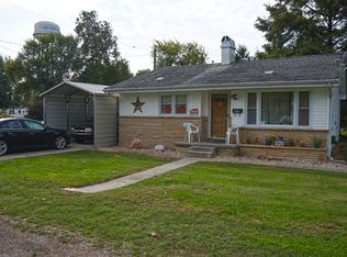 428 Vine St, Mount Carmel, IL 62863