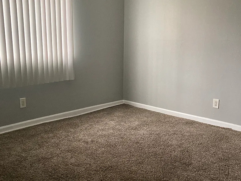 Westpark Manor Apartments — Photo 15