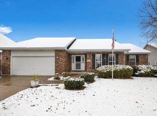 722 Ridge Dr, Elburn, IL 60119