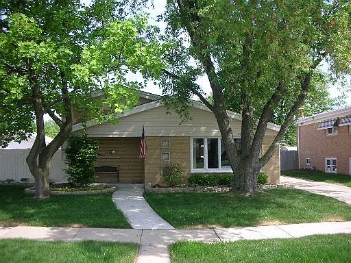 1st image of 6870 W 177th St