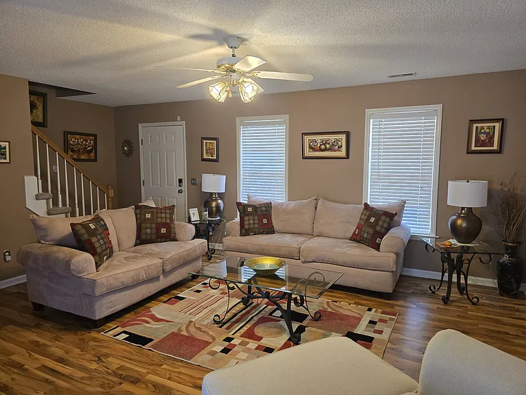2837 Bridgeport Dr — Photo 7