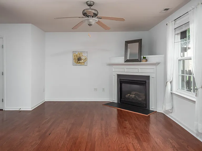 1233 Orchard Oriole Ln — Photo 13