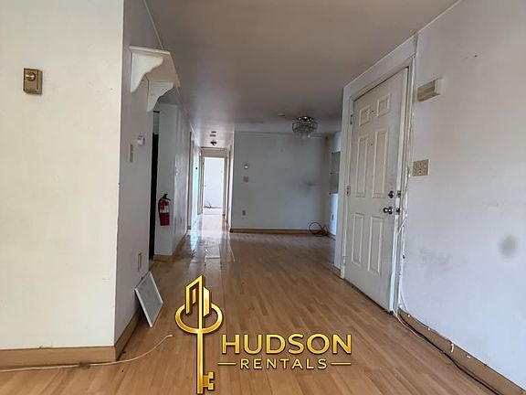 3rd image of 386 Johnston Ave #2