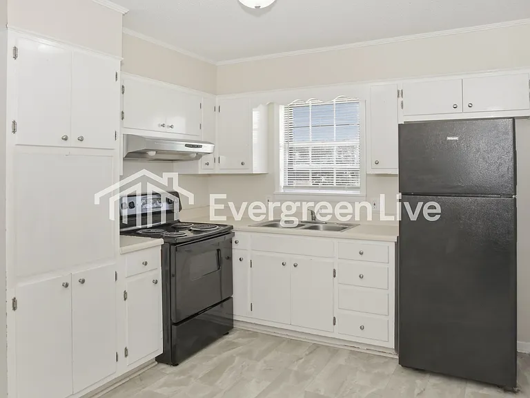 317 Robin Rd SW — Photo 6