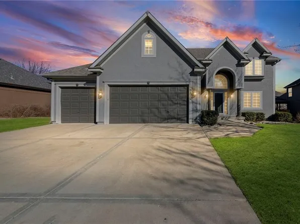 3812 NE 94th Ter, Kansas City, MO 64156