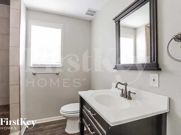 22403 Ivygate Dr — Photo 13