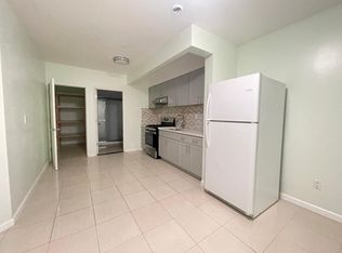 32-30 137th St #1F, Flushing, NY 11354