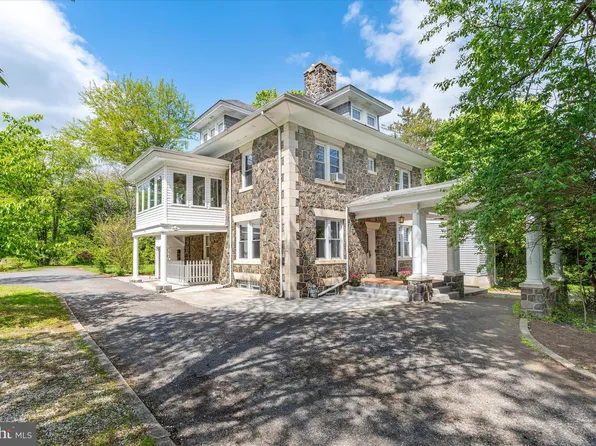 1 Rock Manor Ave, Wilmington, DE 19803