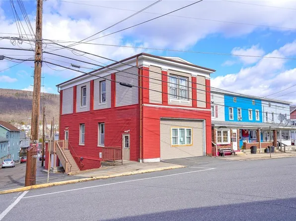 90 W Center St, Nesquehoning, PA 18240