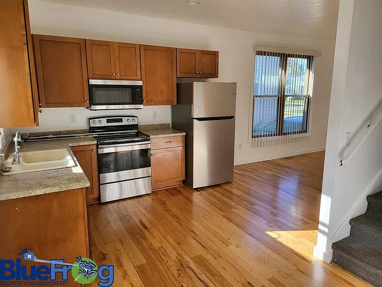 708 Chicago St — Photo 2