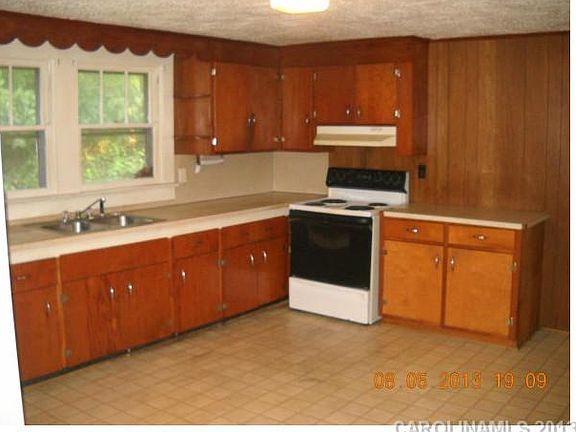 4th image of 2021 Rayon St