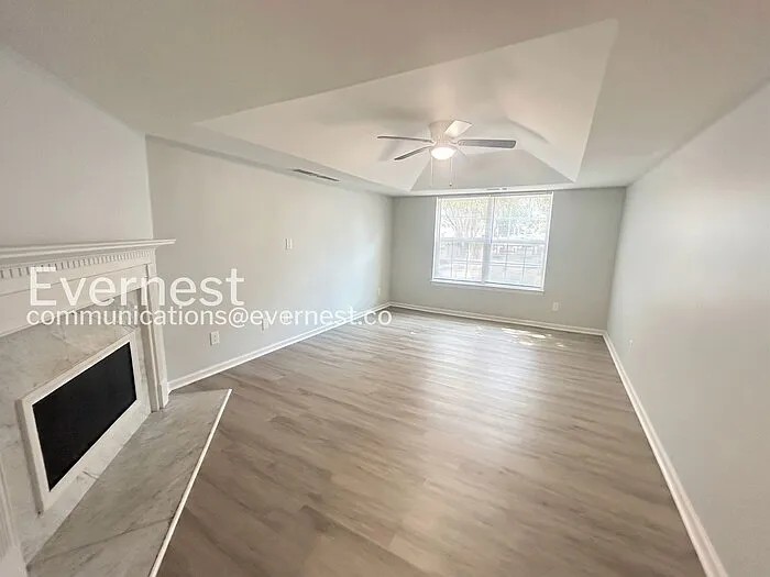 1533 Northcut Ct — Photo 9