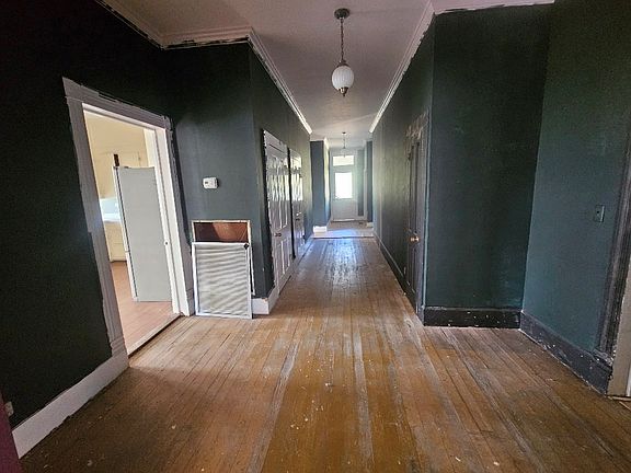 2nd image of 77 E King St