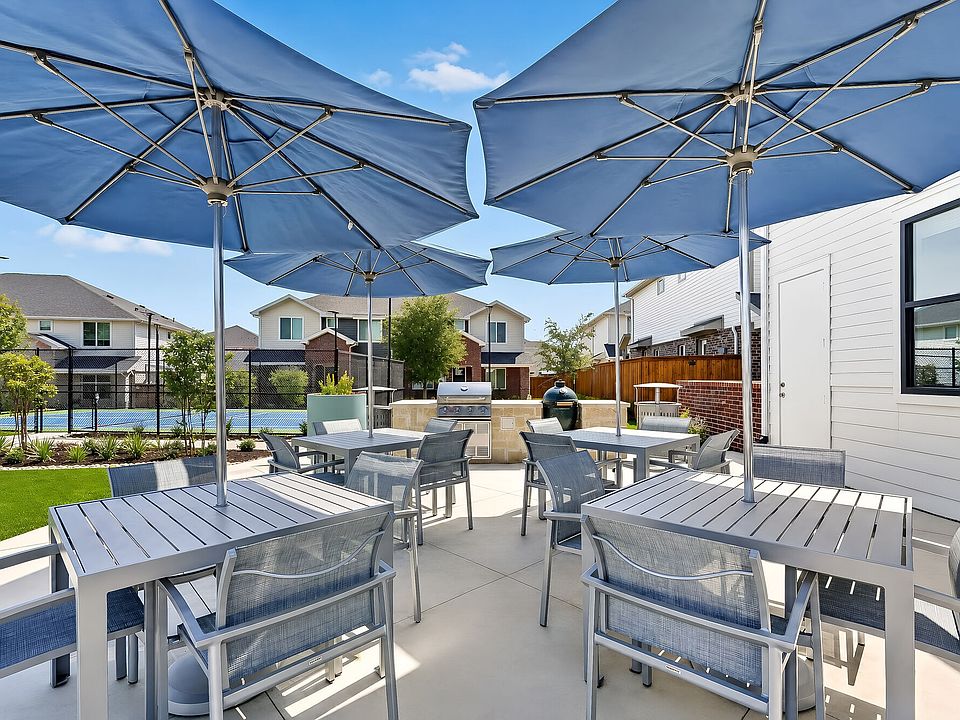 Yardly Eden apartments community photo