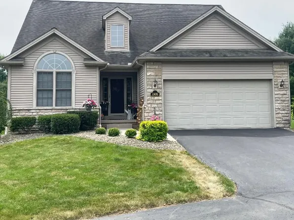 2416 Pebble Creek Ct, Hermitage, PA 16148