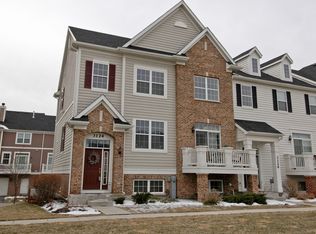 3124 Taunton St, Elgin, IL 60124