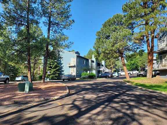 Beautifully Maintained, Quiet