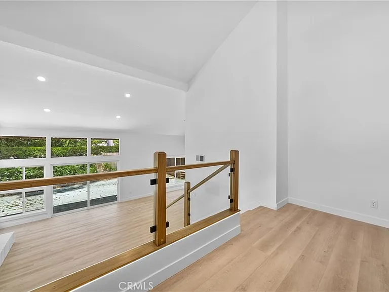 33 Rainbow Rdg — Photo 11