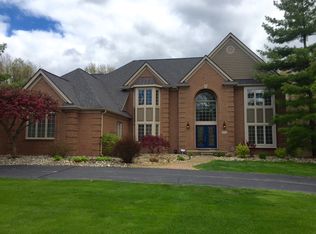 5078 Hilltop Estates Dr, Clarkston, MI