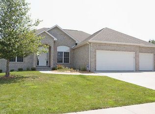 7604 Southport Ln, Springfield, IL 62711