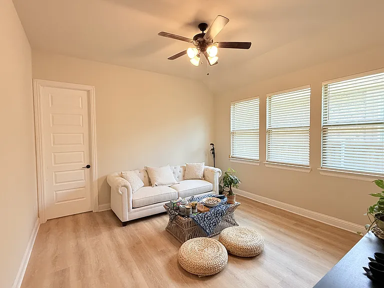8805 Cedar Basin Dr — Photo 19