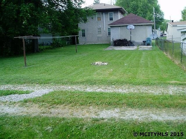 2nd image of 331 12th St SE
