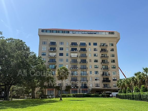 3rd image of 2109 Bayshore Blvd Unit 511