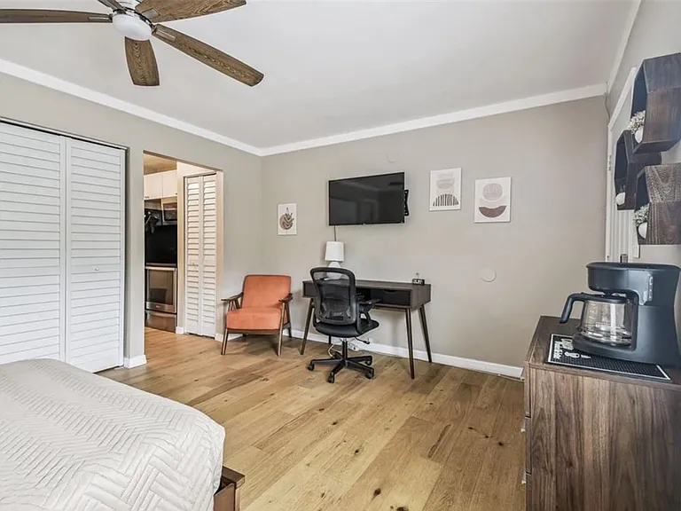 4134 Dolphin Dr #4134 — Photo 9
