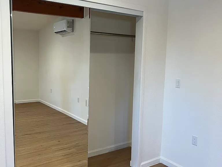 5333 Daisy Ave #B — Photo 12