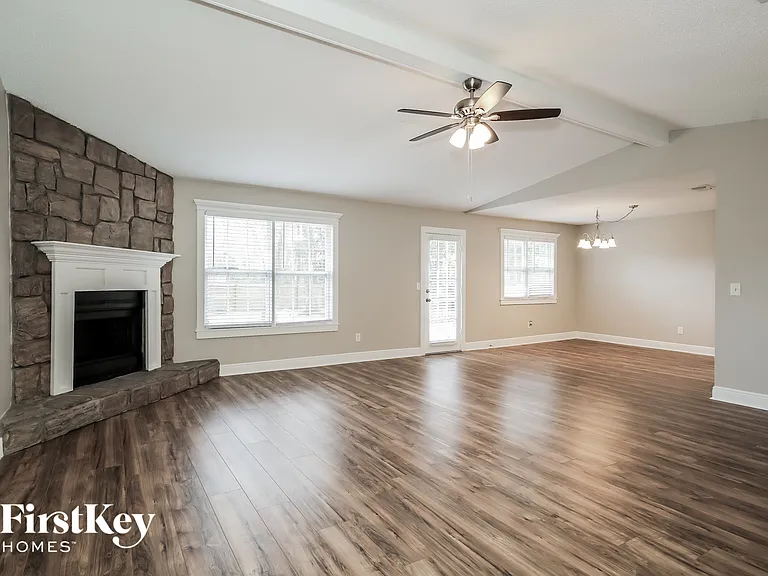 6181 Island Forest Dr — Photo 4