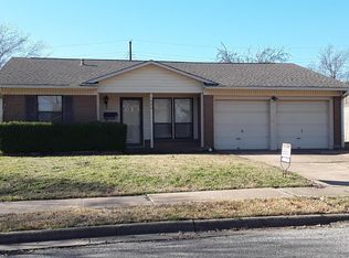 1702 W Hunt St, Sherman, TX 75092