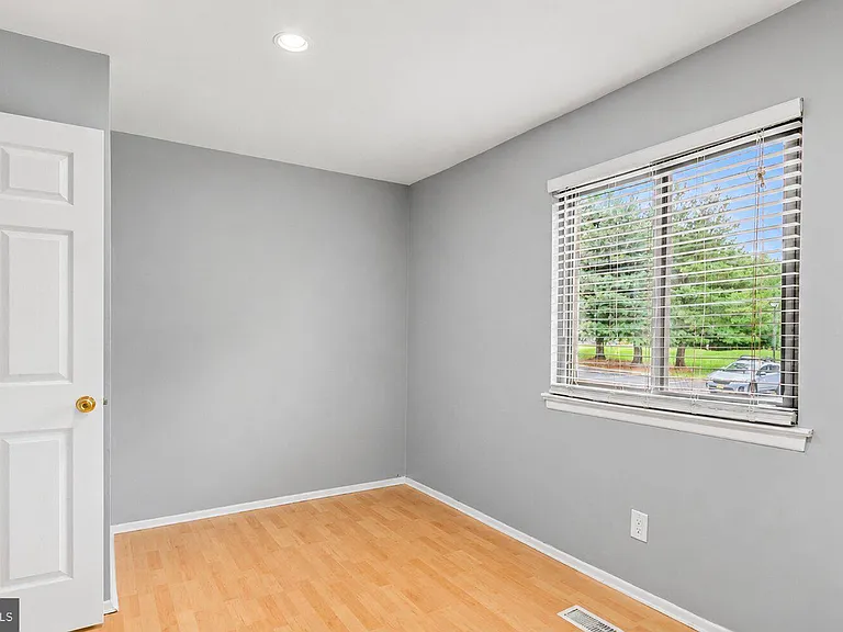 2305 Eagle Row — Photo 10