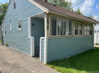 15345 Sumner, Redford, MI 48239