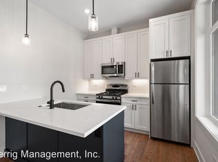 1839 W Irving Park Rd #4F, Chicago, IL 60613