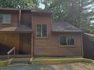 602 Mountain View Way, Bushkill, PA 18324