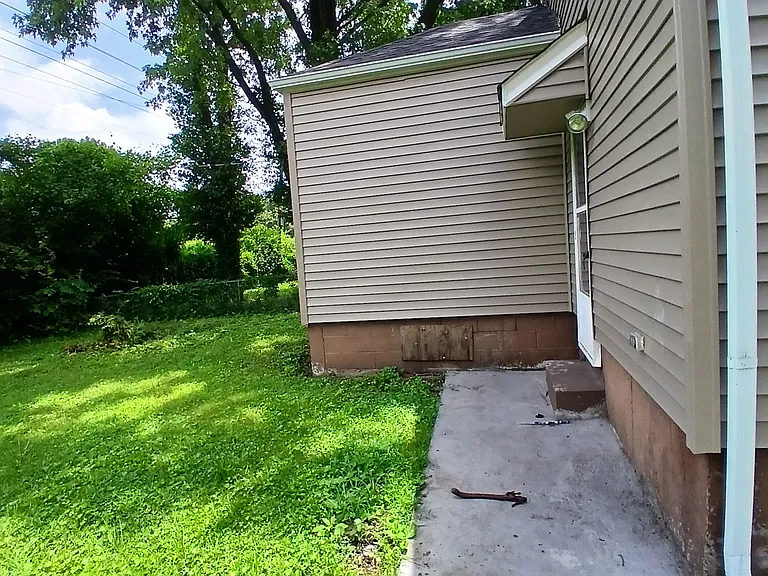 8051 Aline Ave — Photo 18