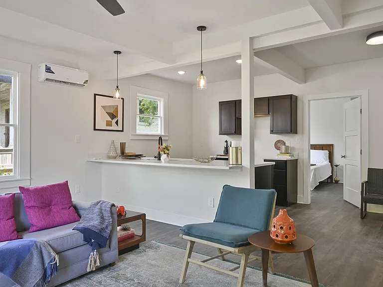 230 Adams St #2 — Photo 4