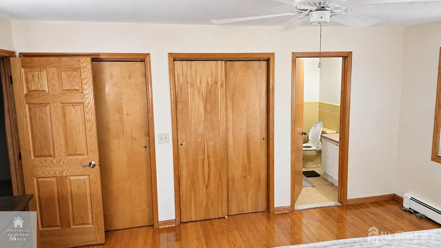 5 bed, 3.0 bath, 2700 sqft, $4,500 — Photo 2