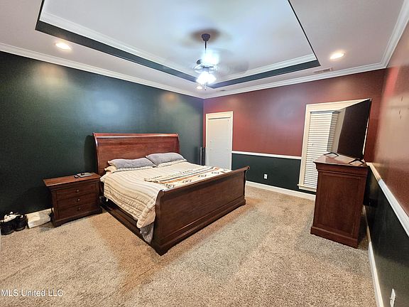 3rd image of 3327 Chateau Pointe Blvd