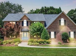 101 Plantation Dr, Moore, SC 29369